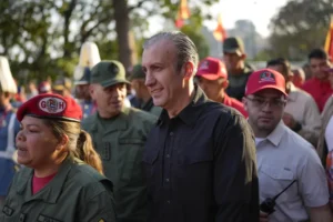 Ministro de Petróleo de Venezuela renuncia tras escándalo