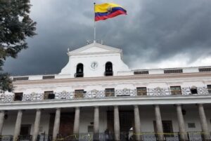 Gobierno de Ecuador rechaza juicio político a Guillermo Lasso
