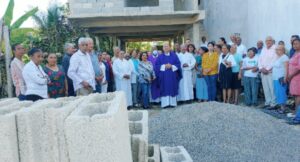 Feligreses piden ayuda para terminar construcción de capilla en Nagua