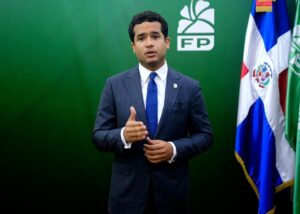 Omar Fernández: “dominicanos están vulnerables ante aumento de tasa en préstamos bancarios”