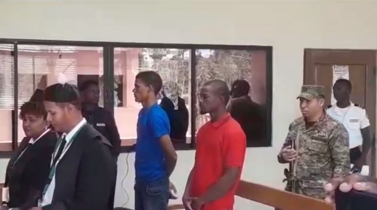 Tribunal declara no culpables dos jóvenes acusados de matar adolescente en Hato Mayor