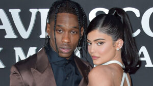 Kylie Jenner y Travis Scott piden el cambio legal del nombre de su hijo
