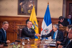 República Dominicana y Ecuador acuerdan iniciar conversaciones para posible explotación de gas natural 