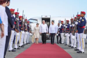 Llegan dos presidentes y el gobernador de Puerto Rico para participar en la XXVIII Cumbre Iberoamericana 
