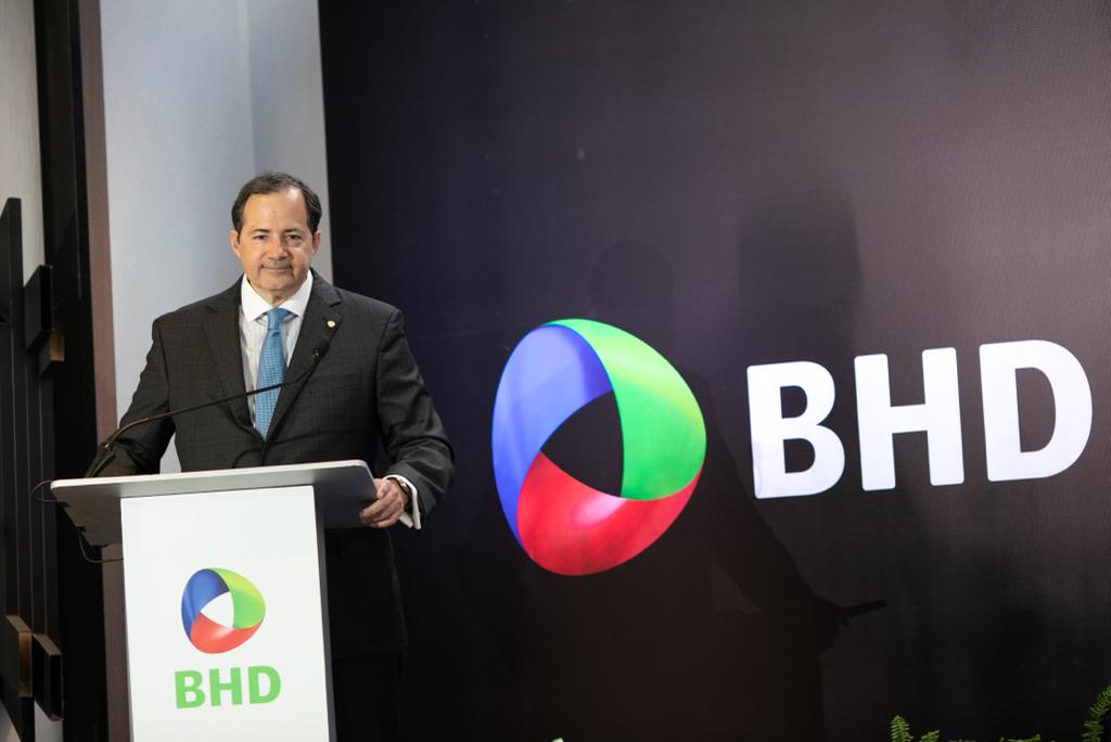 Steven Puig designado presidente del Banco BHD