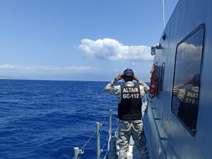 Armada y la Fuerza Aérea redoblan esfuerzos en búsqueda bañista desaparecidos en Punta Salinas