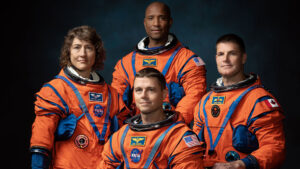 La NASA presenta la primera tripulación que viajará a la Luna 