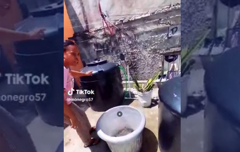 Discusión entre vecinas por “robo” de agua se vuelve viral en Tik Tok