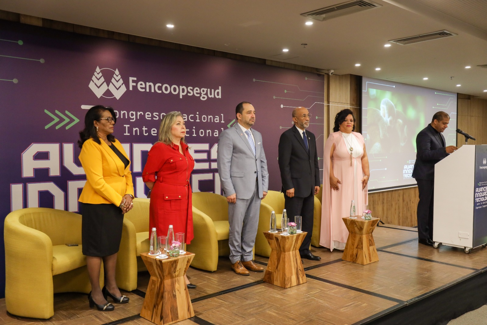 FENCOOPSEGUD celebra con éxito su tercer congreso en Colombia