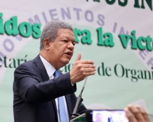 Leonel Fernández tendrá encuentro con dirigentes de partidos y movimientos aliados