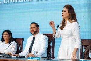 Carolina Mejía: “El Bienestar logrado en SD no puede retroceder”