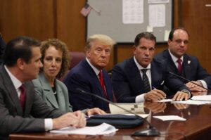 Trump se declara no culpable en el juzgado de Manhattan