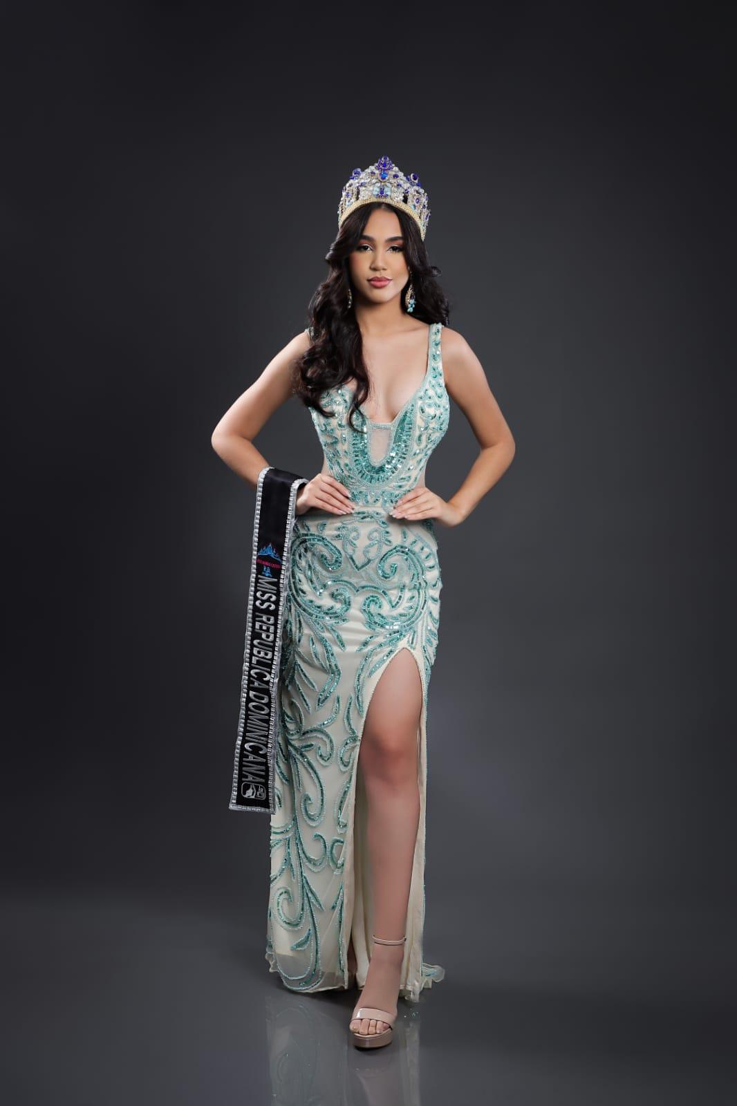 Modelo Camila Fernández, rumbo al Miss Mundo Latina Internacional