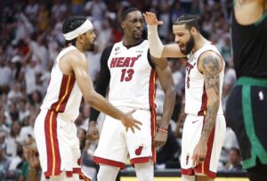 Miami Heat acaricia un pase histórico a las Finales de la NBA