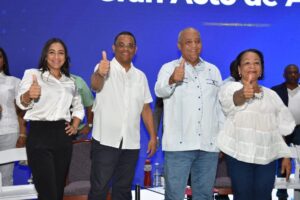 Primer alcalde de SDE Domingo Batista: “se gana con el mejor y el mejor es Mérido Torres”  