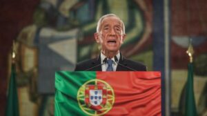 Presidente de Portugal promulga ley de la eutanasia tras vetarla cuatro veces 