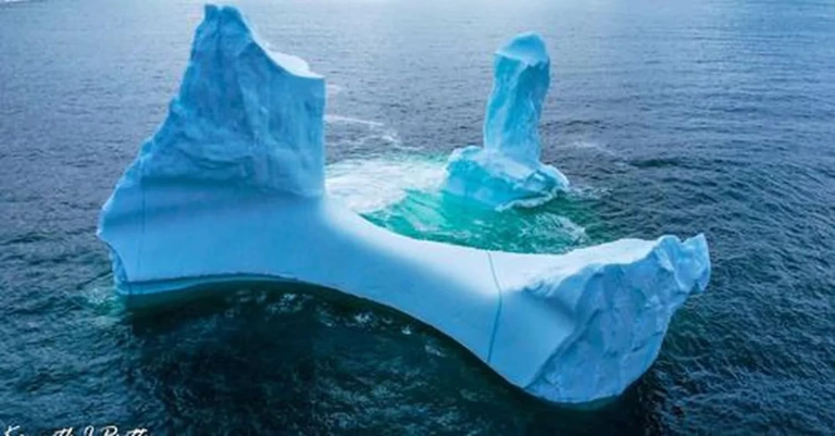 Las fotos de un pene de hielo dan la vuelta al mundo