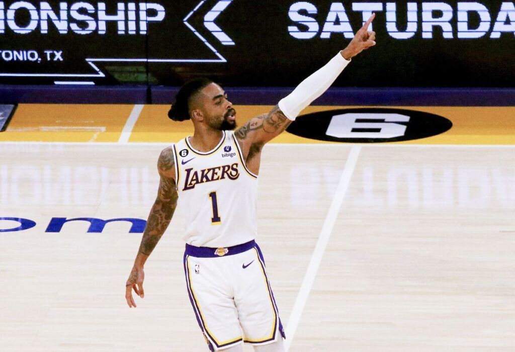 Lakers apabulla a Warriors y se ponen arriba en los NBA Playoffs