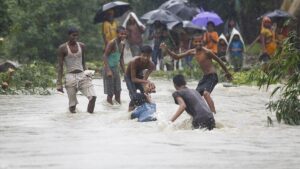 Al menos 8 muertos y 28 desaparecidos por inundaciones y deslizamientos de tierra en Nepal