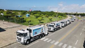 Alcaldía SDE adquiere nuevos camiones recolectores de basura