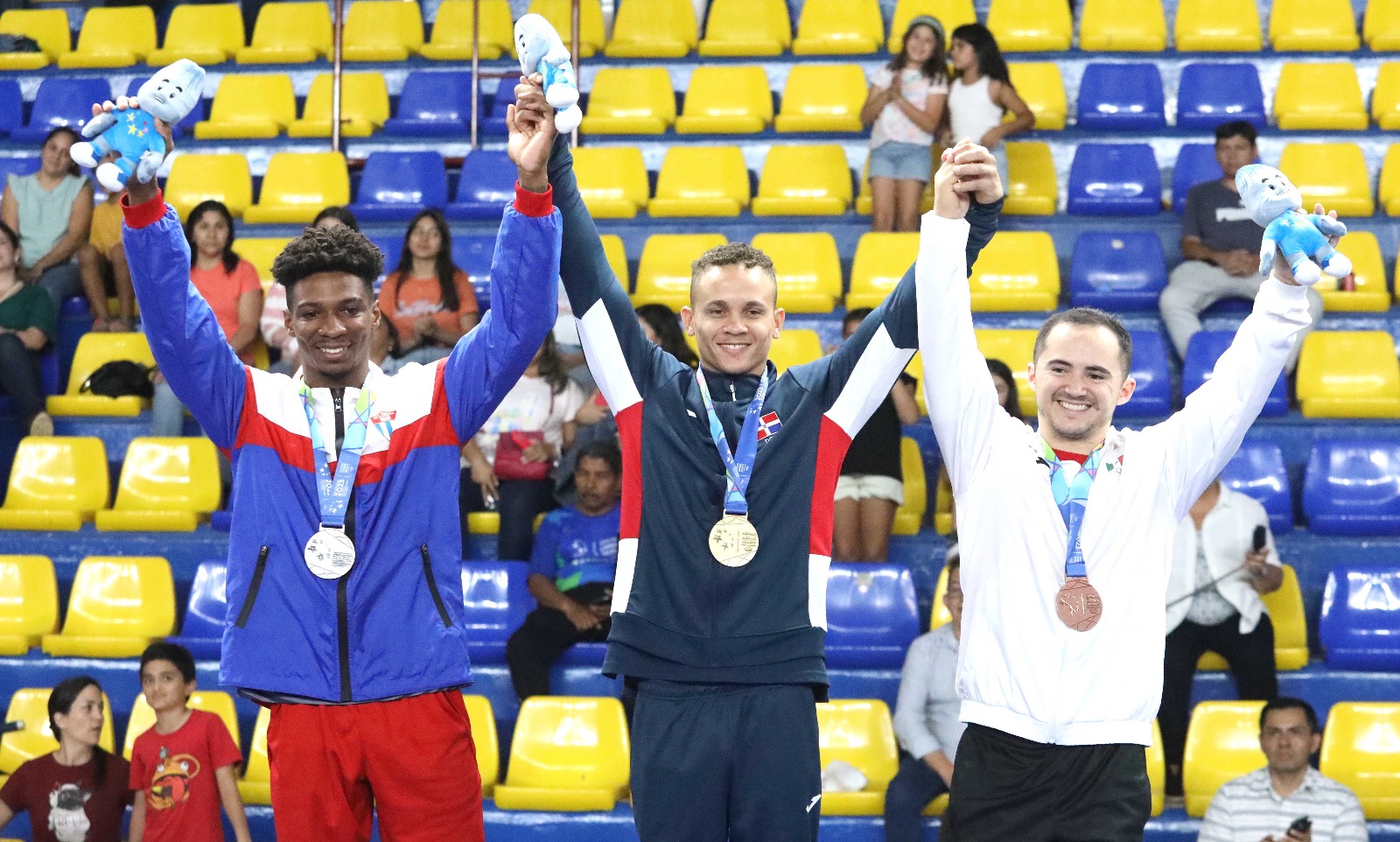 Audrys Nin Reyes reedita oro en San Salvador 2023