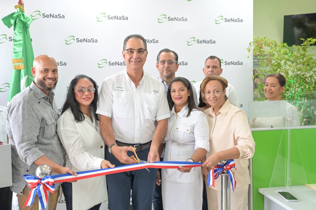 SeNaSa inaugura nuevo centro de servicios con jornada de salud en Nagua