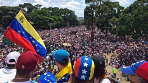 Gobierno venezolano toma medidas contra oposición y prohíbe a María Corina Machado participar en actividades políticas