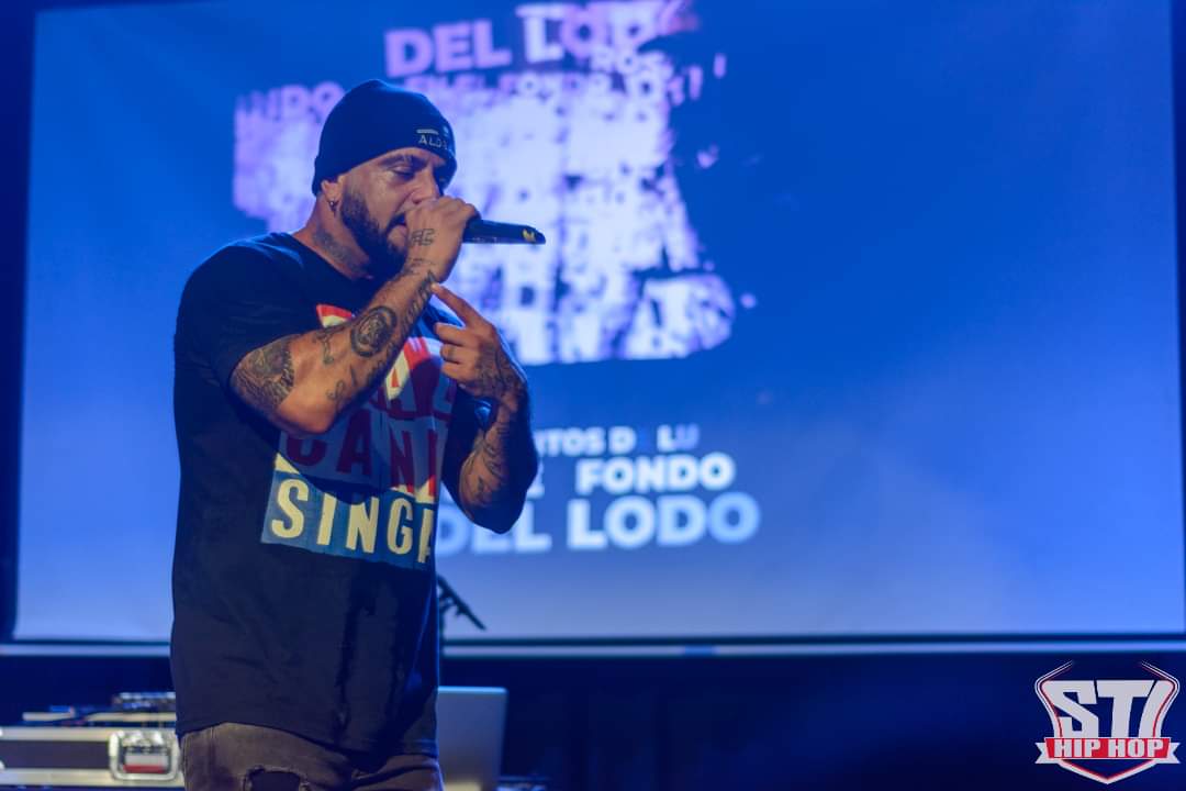 Al2 el Aldeano entrega concierto memorable en República Dominicana