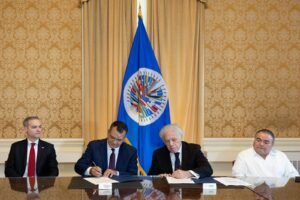 JCE y OEA firman convenio de cooperación técnica de cara al próximo proceso electoral
