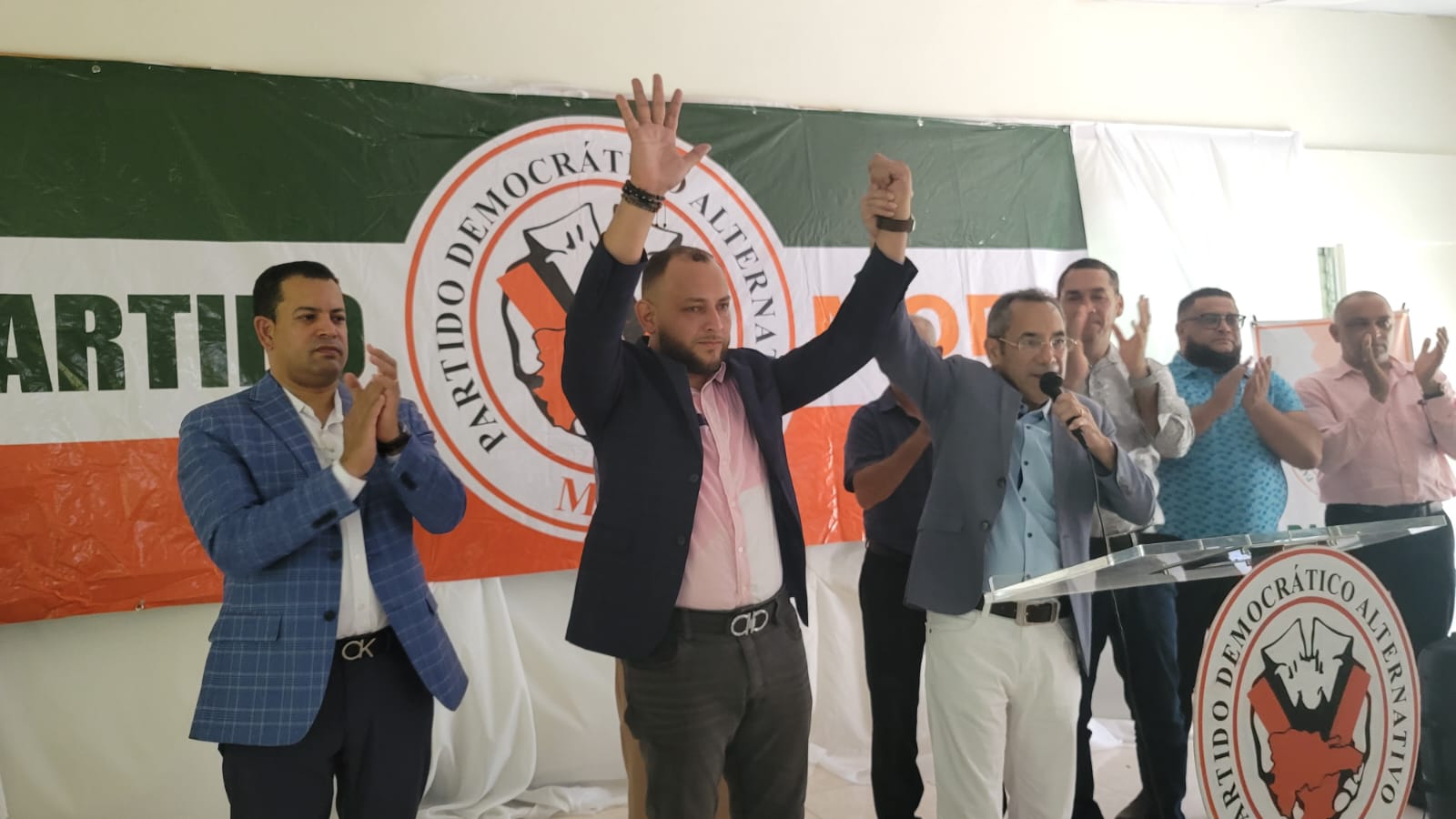 Presidente Partido MODA realiza juramentaciones en zona Norte