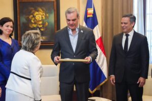 Abinader recibe en Palacio a presidentes de las Cortes Supremas de Justicia del CJCC