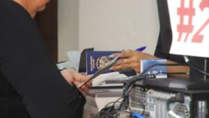 Pasaportes desmiente citas para renovar documento