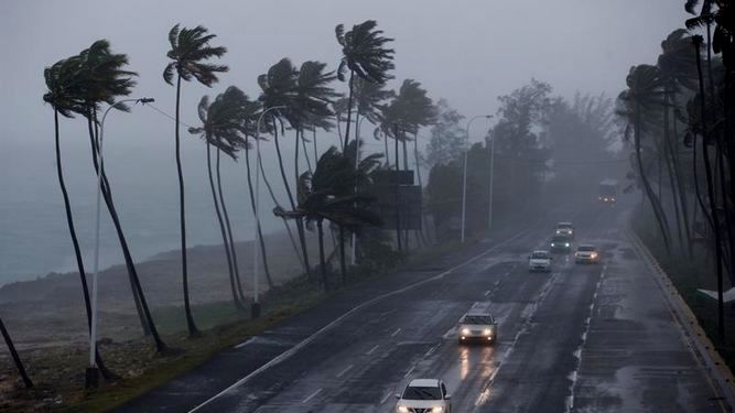 COE coloca cinco provincias en alerta por onda tropical y vaguada