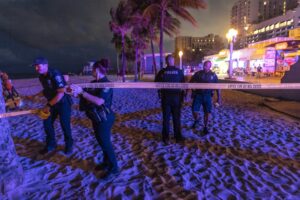 Detienen un cuarto sospechoso del tiroteo en una playa de Florida