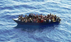 Repatrian migrantes dominicanos tras ser interceptados en aguas de Puerto Rico 
