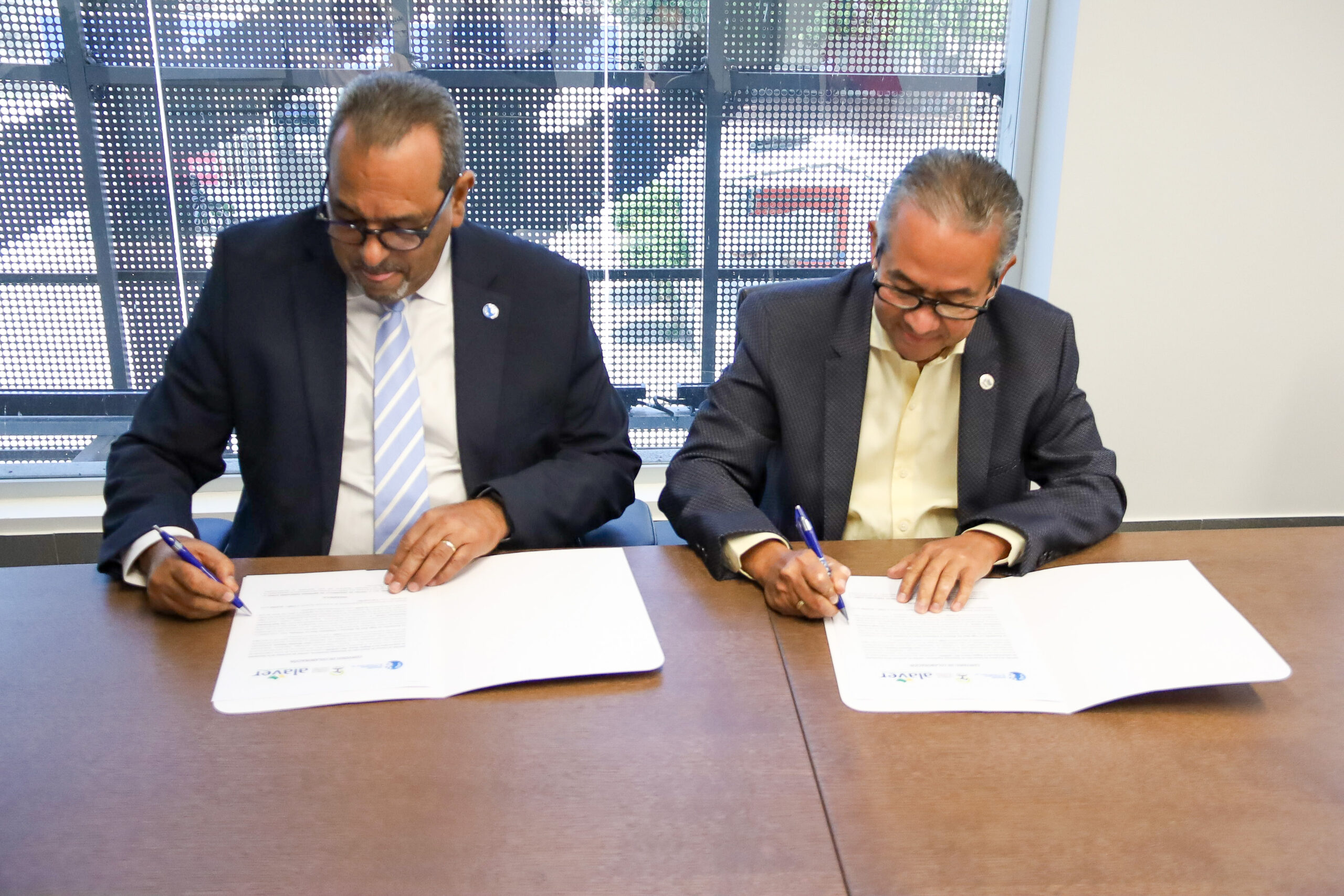 ALAVER firma acuerdo con AIREN para apoyar el desarrollo de empresas familiares