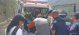Intendente de Bomberos de Buena Vista Jarabacoa sufre accidente en motocicleta