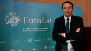 Javier López, copresidente de EuroLat: “Institucionalicemos la relación con Latinoamérica”