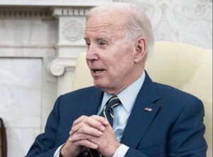 Joe Biden se defiende de quienes lo critican por su edad