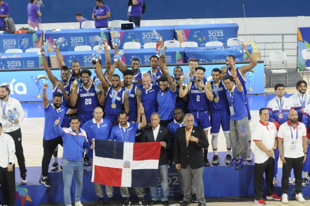 Dominicana vence a México y gana oro en el baloncesto masculino San