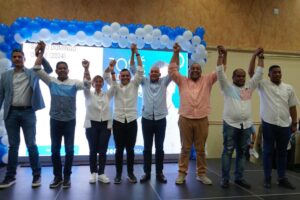 José Radhamés lanza candidatura a regidor por el municipio SDO; juramenta a su equipo político