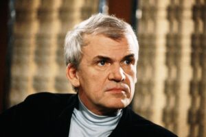 Milan Kundera escritor dramaturgo, muere a sus 94 años