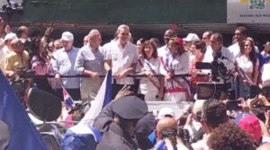 Abinader da inicio a recorrido de Gran Parada Dominicana en Nueva York