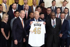 Biden recibe a los Astros de Houston en la Casa Blanca para celebrar su campeonato de Serie Mundial