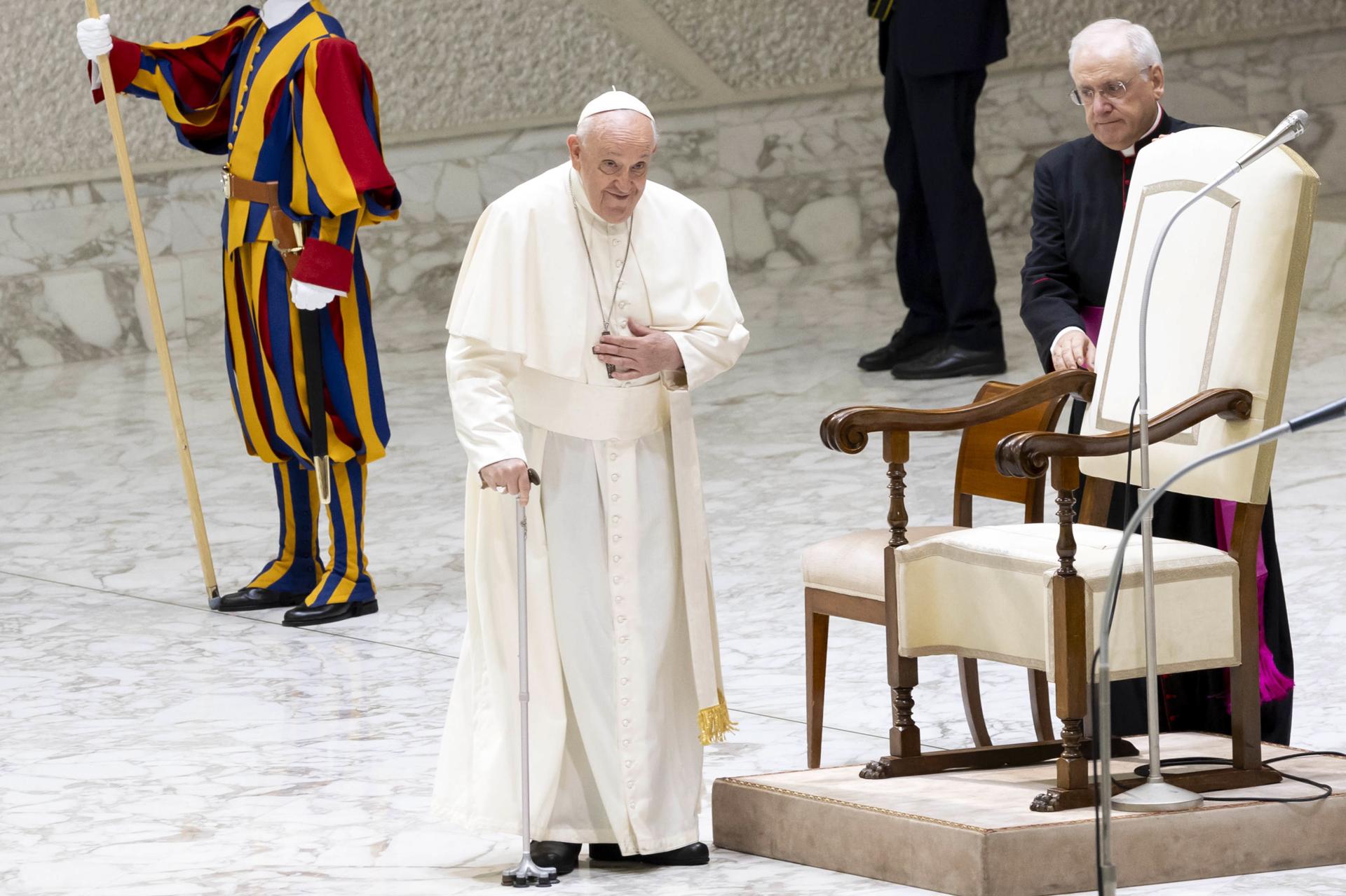 El papa anuncia la publicación en octubre de segunda parte de su encíclica Laudato Si'