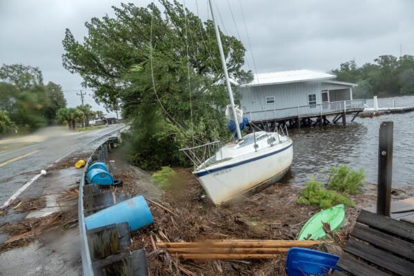 Florida lidia con las secuelas del paso del huracán Idalia