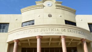 MP deposita solicitud de medida de coerción a miembros de red explotaba sexualmente a mujeres extranjeras en Santiago