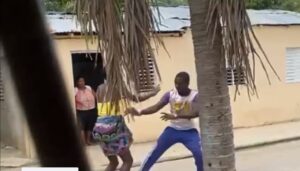 Pelea entre hombre y mujer haitiana casi termina en tragedia en Montecristi