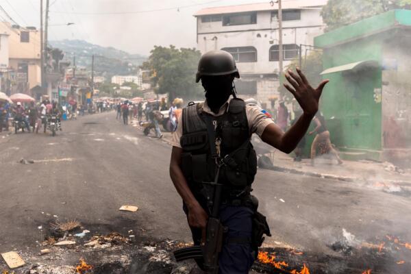 Al menos siete muertos en Haití tras ataque de una banda a manifestantes