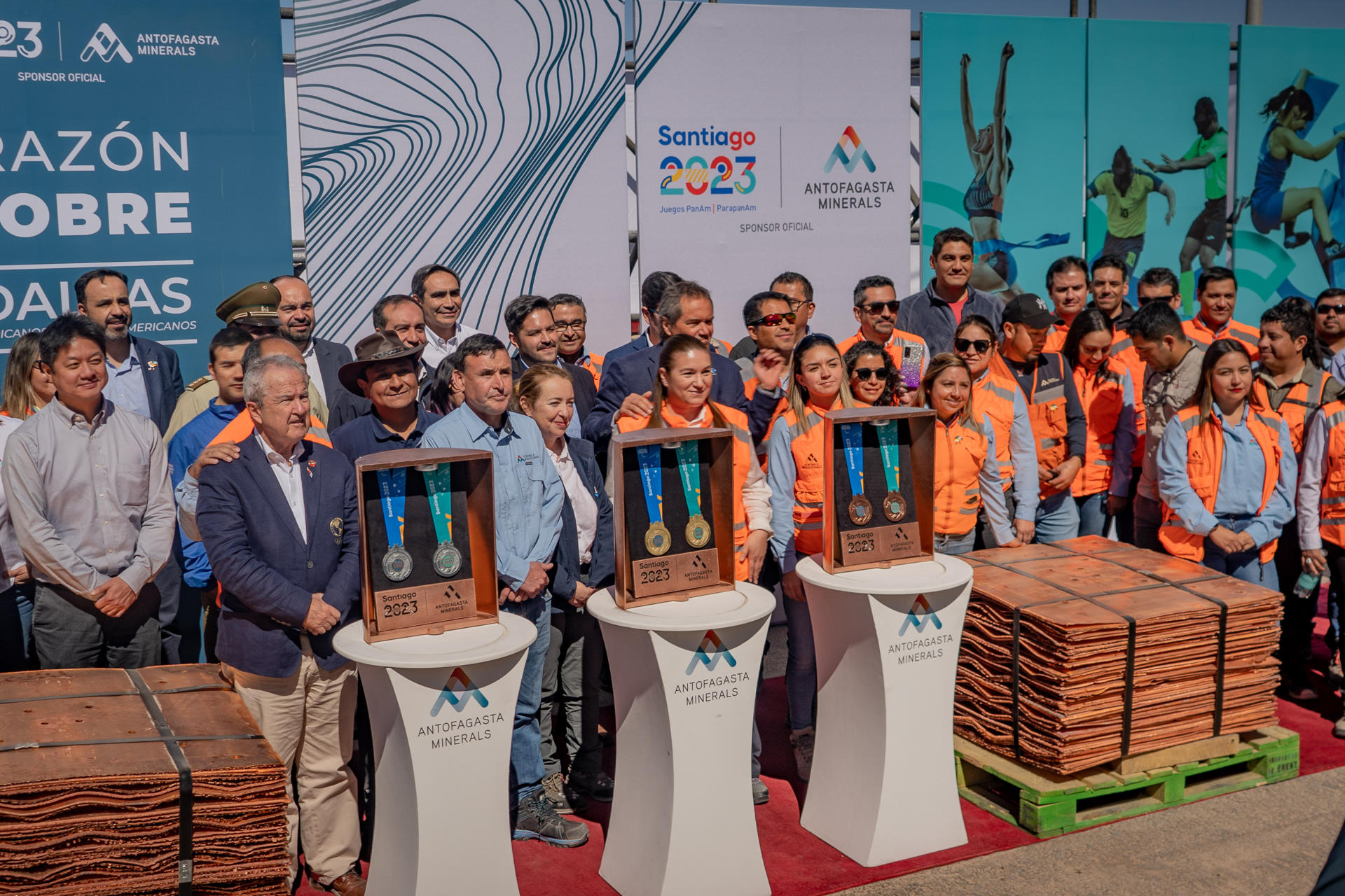 Presentan las medallas de los Juegos Panamericanos y Parapanamericanos Santiago 2023